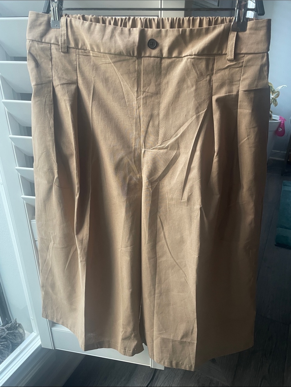 Women's High-Waist Pleated Midi Skirt in Camel